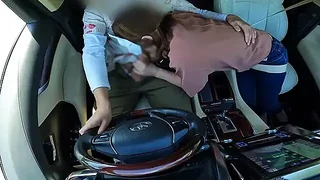 Married Asian COUGAR gives a hot blowjob in a car