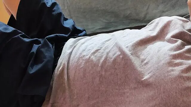 Brother-in-law creampies 18-year-old sister in homemade hardcore