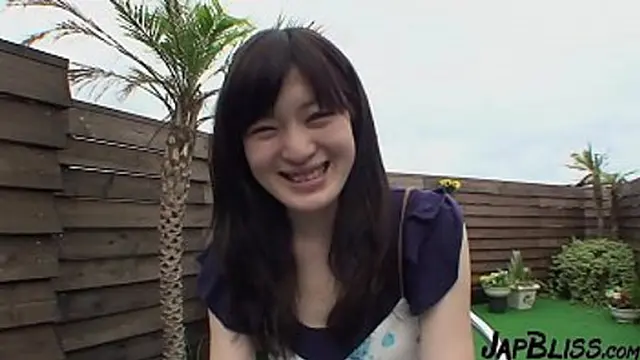 Japanese Whore Uses Mouth Outside