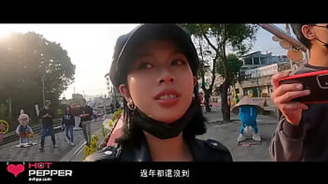 Taiwan Hot Babe Shows Her Stuff