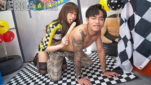 Hot Chinese slut gives best blowjob at race track